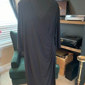 2X Black Dress by Laundry - v-neck and side ruching, classy office dress